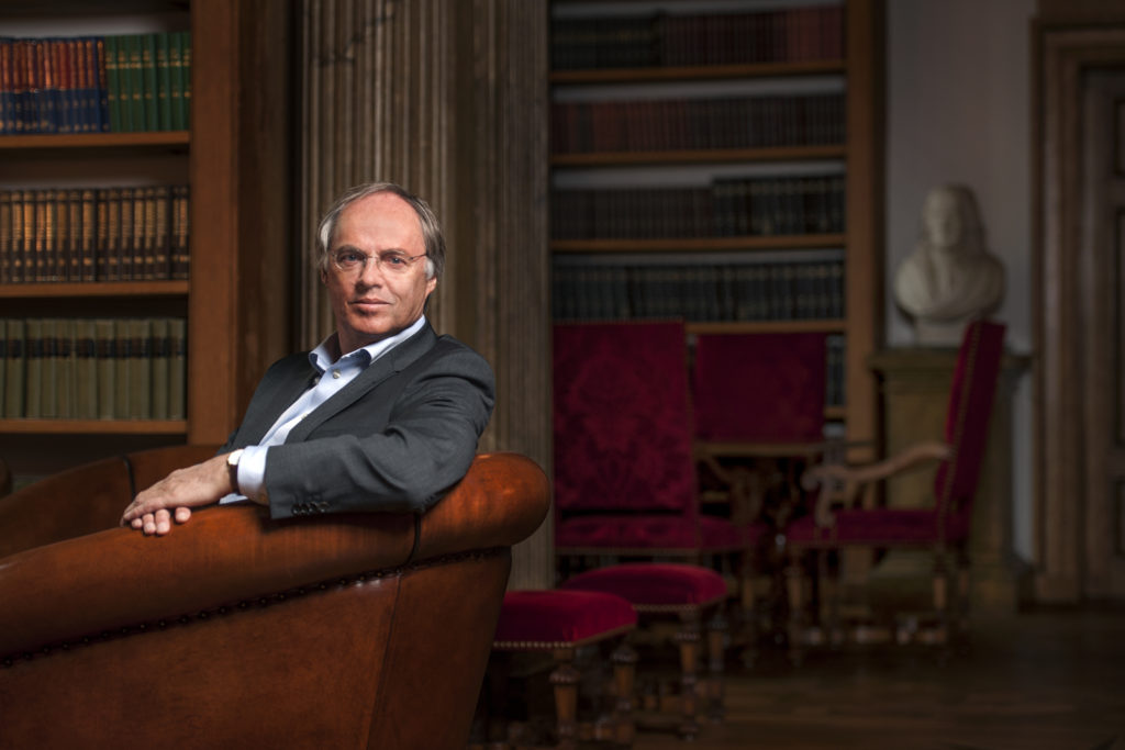 Two awards for Hans Clevers Hubrecht Institute